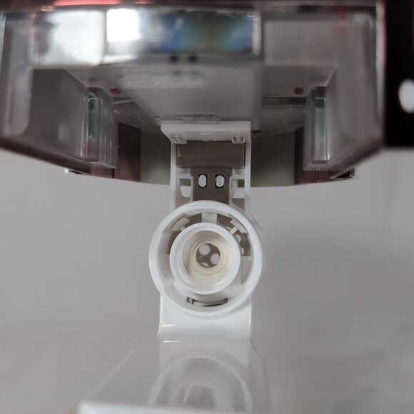 Bath & Body Works Wallflower Plug Christmas Winter Barn Red Projector Nightlight - Picture 14 of 14